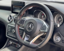Mercedes-Benz GLA250 AMG Dynamic Pre-Facelift Top (W156) 2016 รถน้อยใช้น้อย